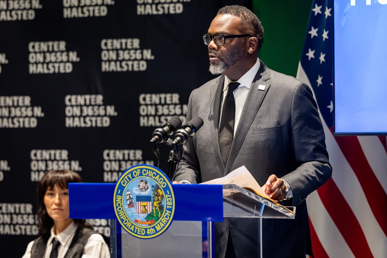 Johnson Unleashes ‘Peacebook’ Teen Peace Squad To Calm Chicago Streets
