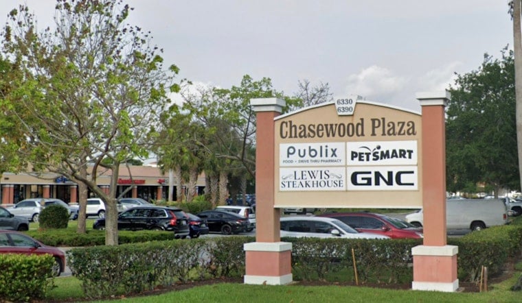 Jupiter Plaza Scores Huey Magoo’s ‘Filet Mignon of Chicken’ Spot