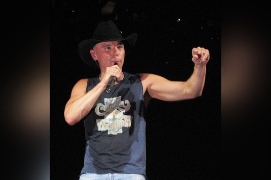 Kenny Chesney Axes July 4 Sphere Gigs, Vegas Tourists Scramble