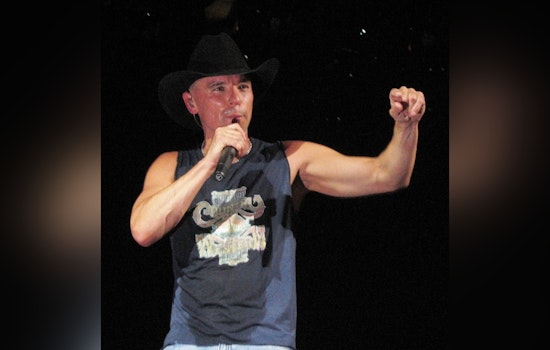 Kenny Chesney Axes July 4 Sphere Gigs, Vegas Tourists Scramble
