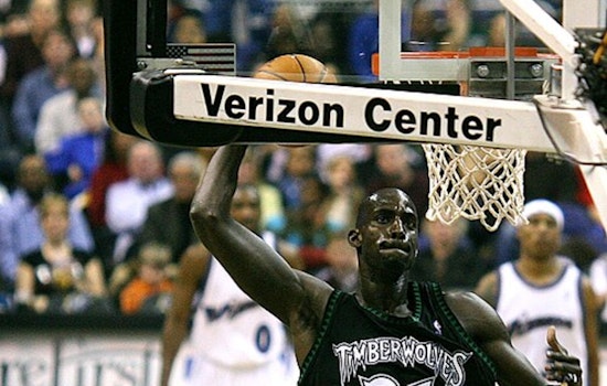 Kevin Garnett Storms Back To Target Center For Wolves Finale Show