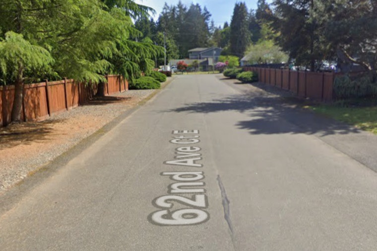 Kitchen Inferno In Puyallup Cul-De-Sac Triggers Dramatic Roof Rescue
