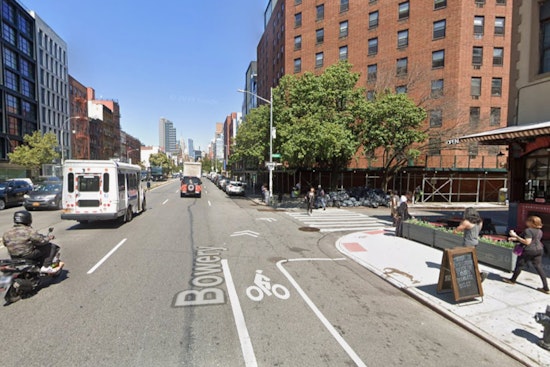 Knife-Wielding Duo Hits Bowery Corner In Pre-Dawn Stickup