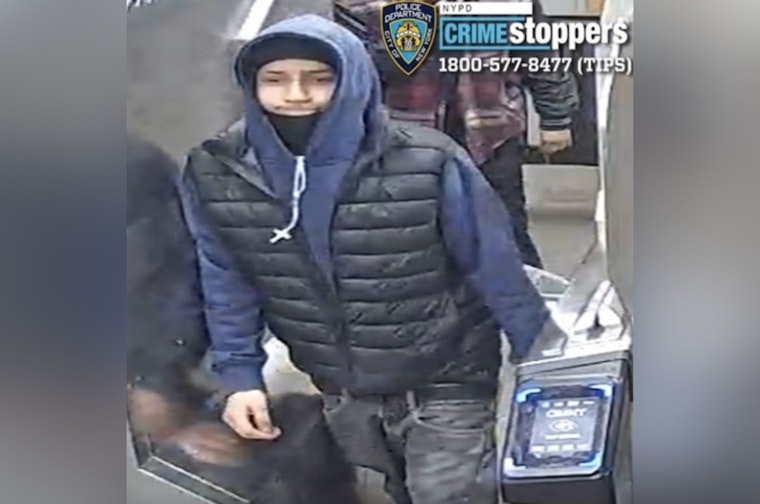 Knife-Wielding Thief Terrifies 12-Year-Old at Avenue P Subway Stop
