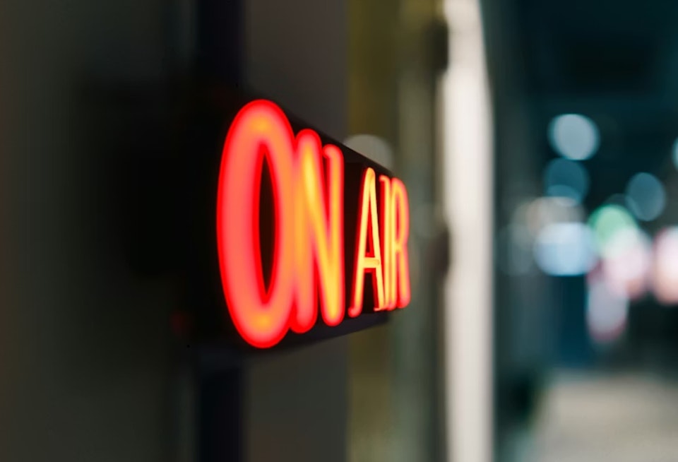 KNX Loses FM Simulcast as 97.1 Flips to The Fan