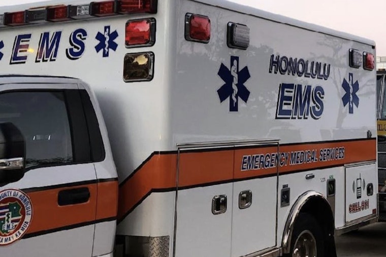 Kuhio Beach Horror 86-Year-Old Man Dies After Waikiki Rescue