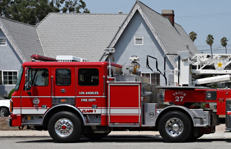 LAFD Responds Cautiously to Smoky Standoff at East Hollywood Abandoned Building