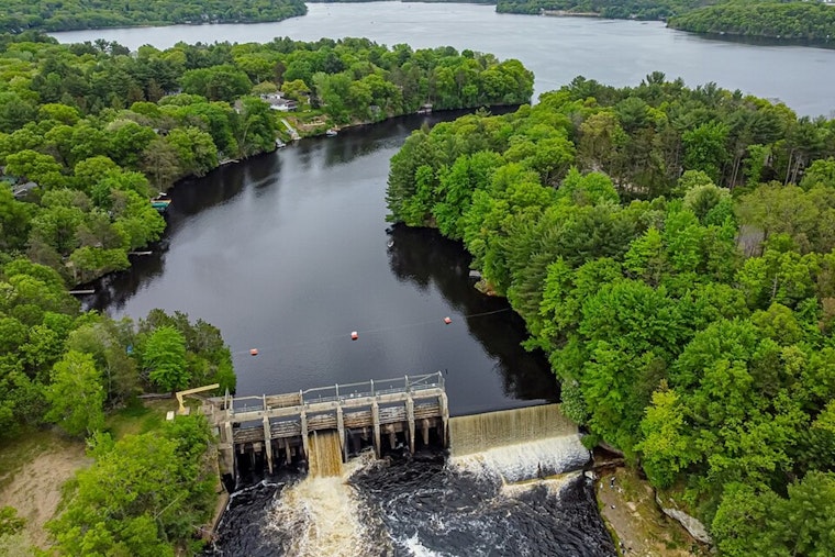 Lake Allatoona Breakwater Crash Kills Dallas Man On Solo Night Boat Ride
