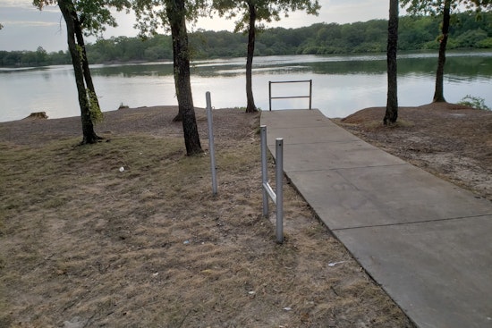 Lake Arlington Fisherman Thinks He Hooked Catfish, Reels In Midnight Gator Chaos
