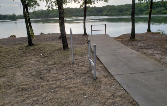 Lake Arlington Fisherman Thinks He Hooked Catfish, Reels In Midnight Gator Chaos