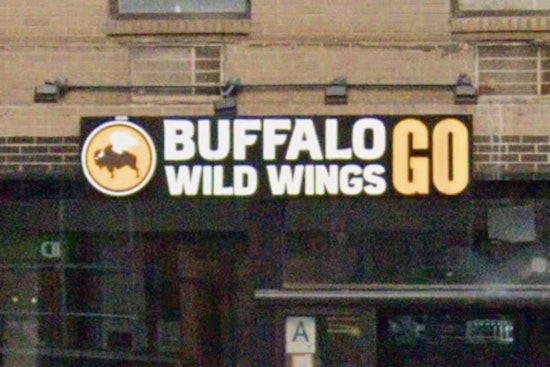 Lake Zurich Snags Buffalo Wild Wings Go Built For Grab-And-Go Wings
