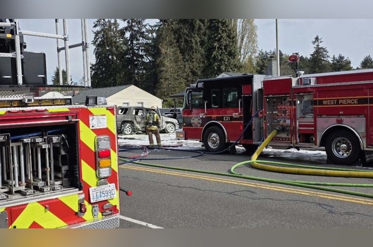 Lakewood Street Turns Into Fireball as Two-Car Smashup Hurts Six