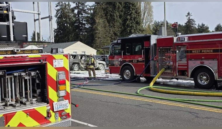 Lakewood Street Turns Into Fireball as Two-Car Smashup Hurts Six