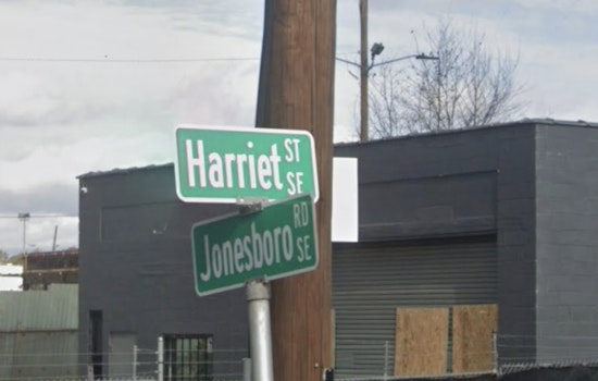Late-Night Dirt-Bike Crash on Jonesboro Road Leaves Atlanta Rider Dead