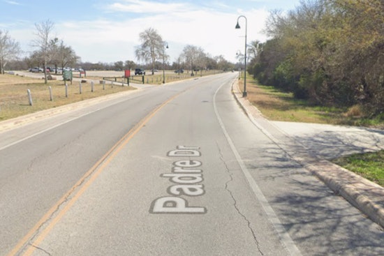 Late-Night Padre Drive Smashup Leaves Southside Driver Dead