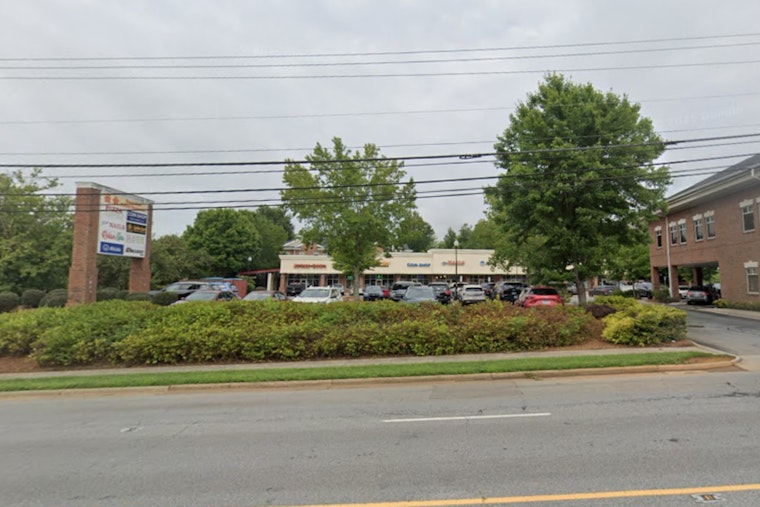 Late-Night Strip-Mall Shootout Leaves One Dead On Hendersonville Road