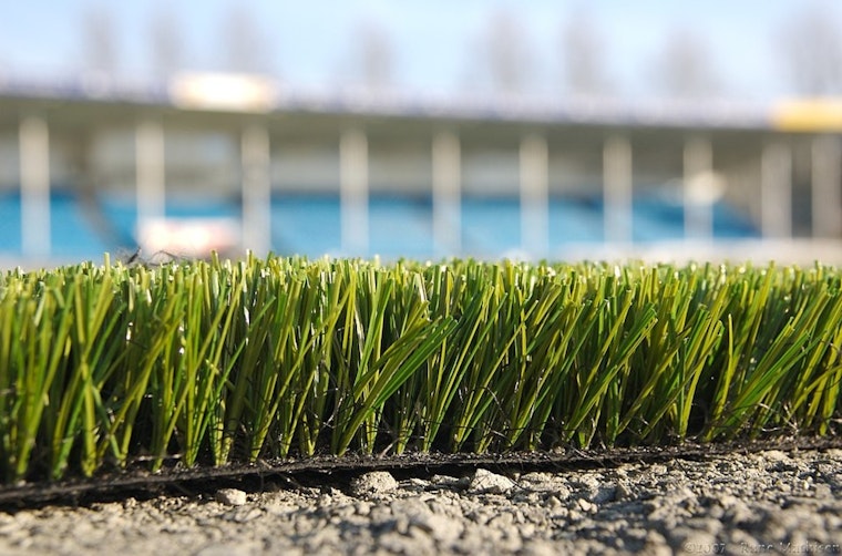 LAUSD Studies Turf Vs Natural Grass For High School Fields