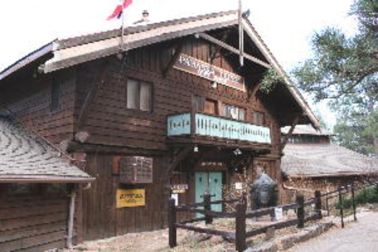 Lookout Mountain’s Long-Empty Pahaska Tepee Could Land Tocabe Takeover