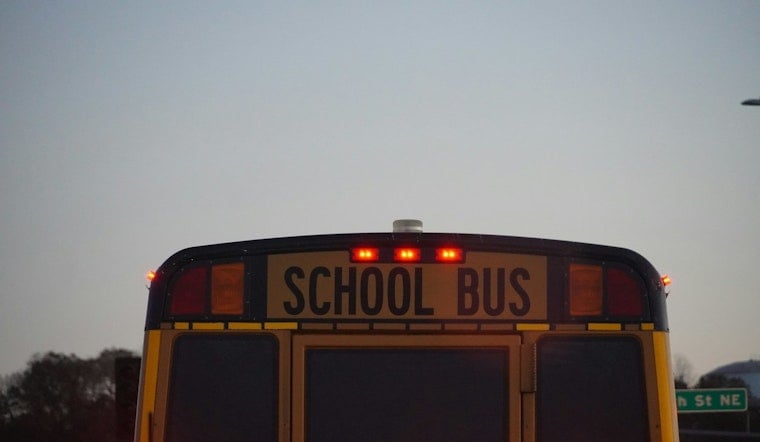 Loophole Slams Shut On Minnesota Drivers Who Blow Past Flashing Bus Lights