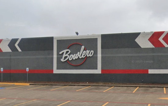 Lucky Strike Rolls Into Webster, Knocks Out Bowlero On Bay Area Boulevard