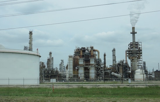 Twin 350-Foot Towers Boom Out Of Houston Refinery Skyline