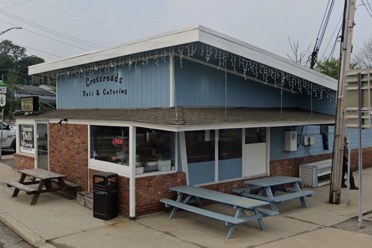 Mahopac Neighbors Flood Crossroads Deli As It Rises From Crash Chaos