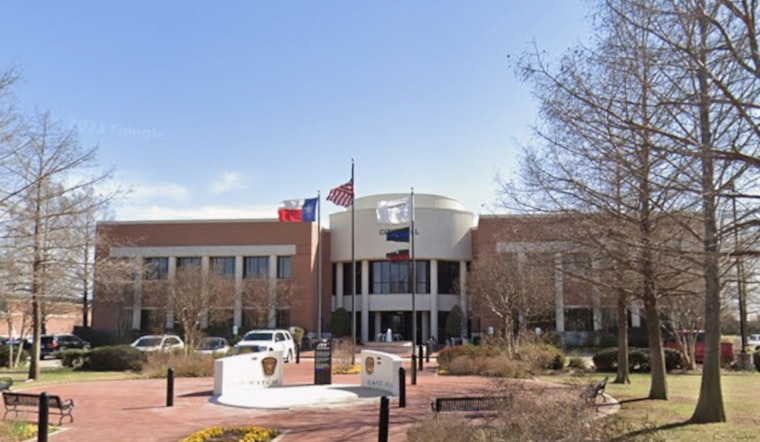 Mansfield Town Hall Heats Up Over NTTA Plan To Push 360 Tollway South