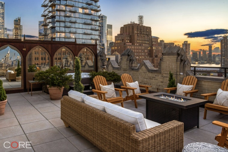 Mariah Carey Quietly Shops Tribeca Triplex for $27M as Loan Questions Mount