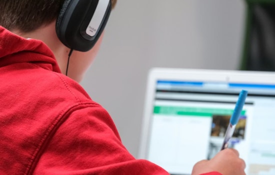 Marshall Tuck Sounds Alarm on California Classrooms, Demands Literacy Fix and Teacher Boost