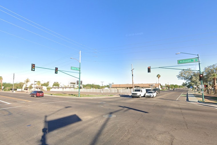 Maryvale Teen Shot Near 39th And McDowell As Police Hunt Gunman