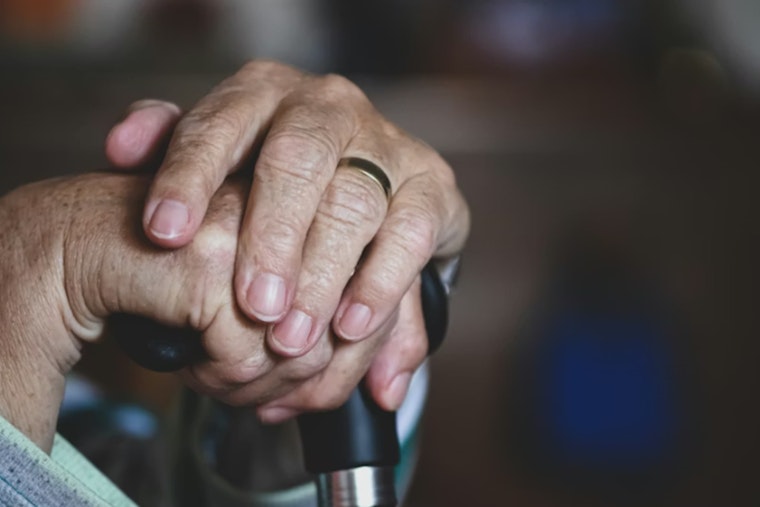 Massachusetts Senior Care Costs Near $10K For Memory Care