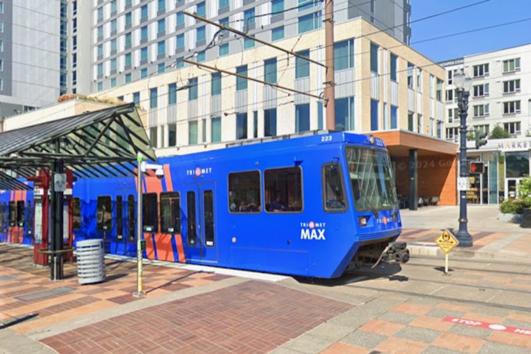 MAX Rider Bloodied In Wild Moda Center Platform Attack