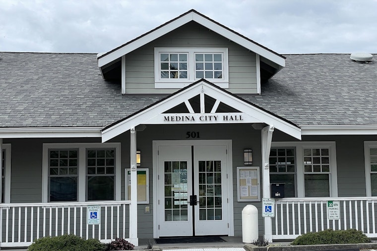 Medina Millionaires Wage War on ‘Megabox’ Mansions Along Evergreen Point