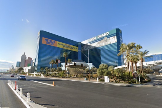 MGM Grand Meltdown As WrestleMania Stars Swarmed By Vegas Fans