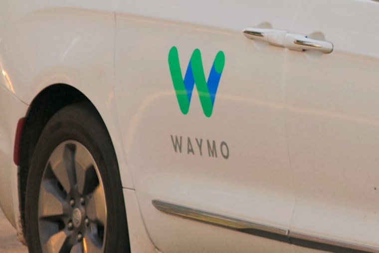 Miami Cop Pulls Over Empty Waymo Taxi While Rider Keeps Camera Rolling