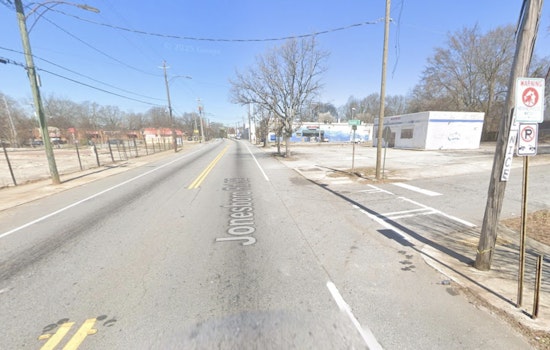 Midday Jonesboro Road Gunfire Leaves Woman Dead In Southeast Atlanta