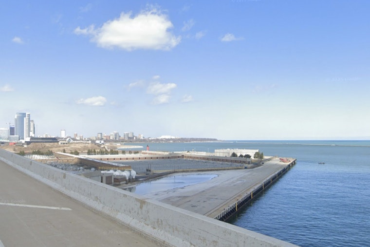 Milwaukee Digs 42-Acre Harbor Pit To Lock Away Toxic Muck