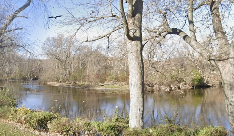 Milwaukee River Kayak Trip Turns Scary As Dad And Son Stranded Near Dam