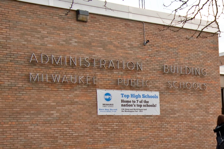 Milwaukee Schools Launch Big Five-Year Push To Go Green