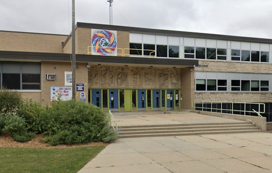 Milwaukee Teachers Pack Parkside Sidewalk In Showdown Over Staffing Cuts