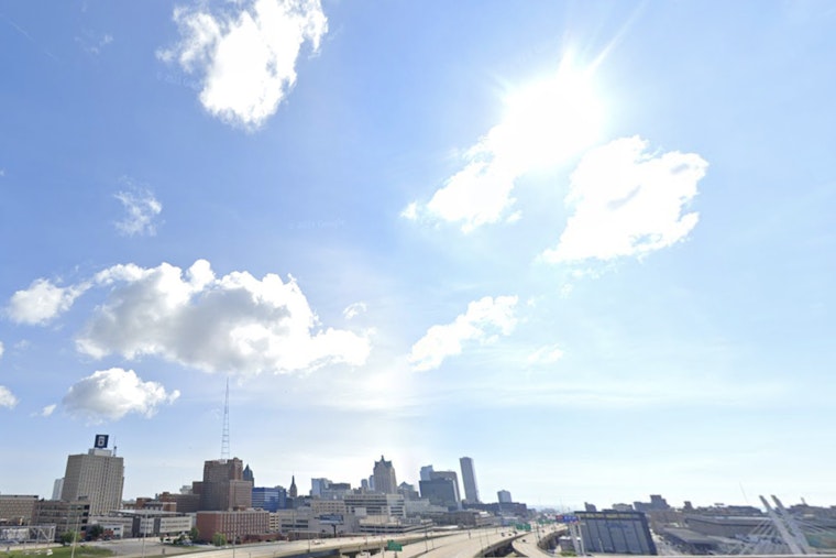 Milwaukee Wakes To Sunshine, Then Faces Icy Jolt And 60-Degree Surge