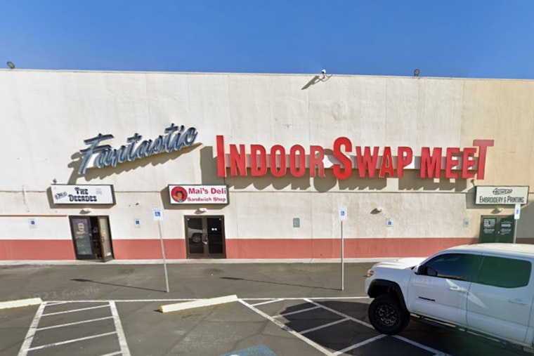 Mini Pancake Hotspot Stakes Its Claim At Fantastic Indoor Swap Meet