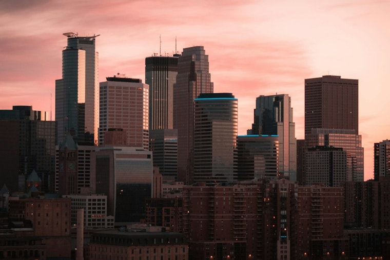 Monday Washout Looms As Minneapolis Lines Up For Heavy Rain And Big Gusts