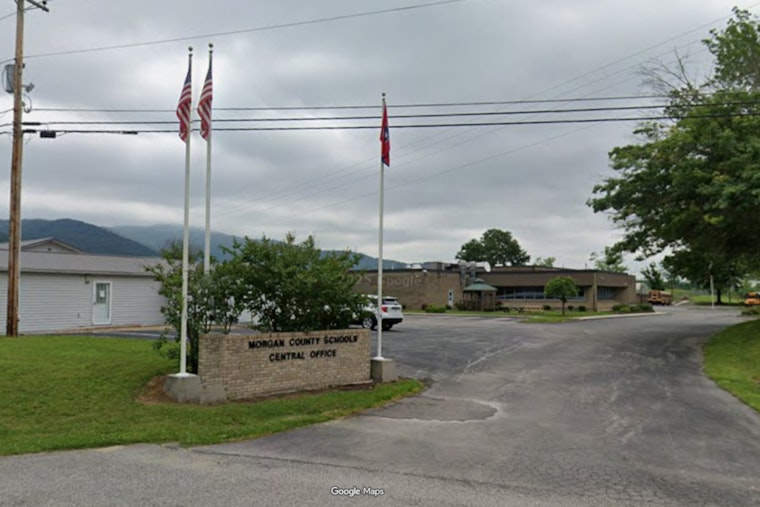 Morgan County Board Faces Backlash Over Petros‑Joyner Closure Plan