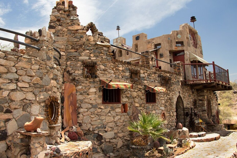 Mystery Castle Saved, New Owner Steps In To Rescue Phoenix Icon