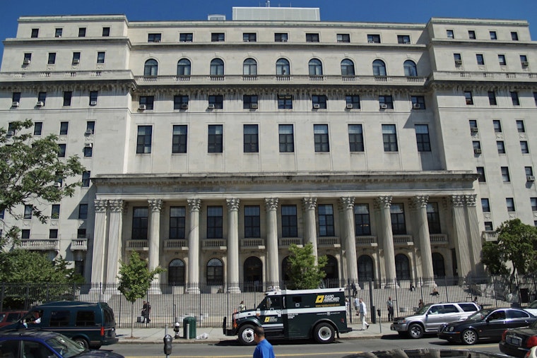 Mystery White Powder Triggers Queens Courthouse Scare, Sends Several To Hospitals