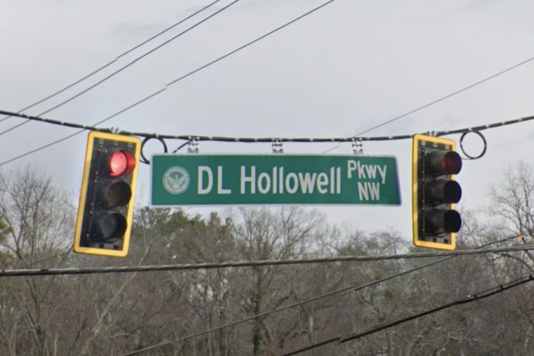 Naked Knife-Wielding Suspect Chases Atlanta Firefighters On Hollowell Parkway