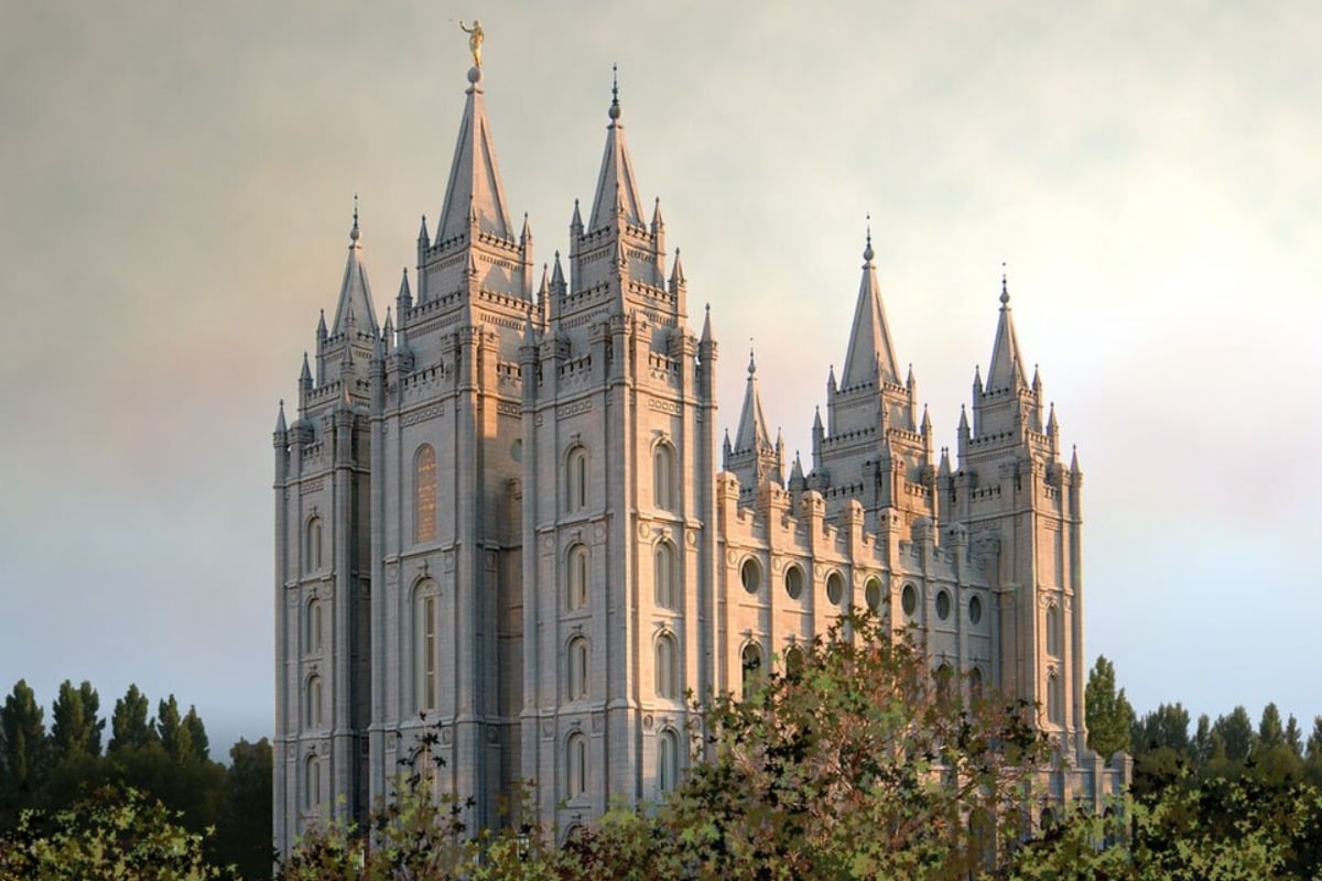 Cover image for New Christofferson Accuser Shakes Up Salt Lake LDS Circles