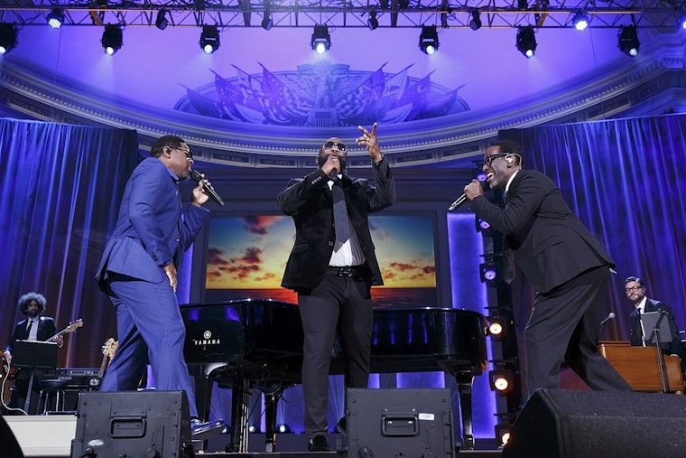 Houston Crowd Erupts As New Edition Tour Finale Sparks Boyz II Men Reunion