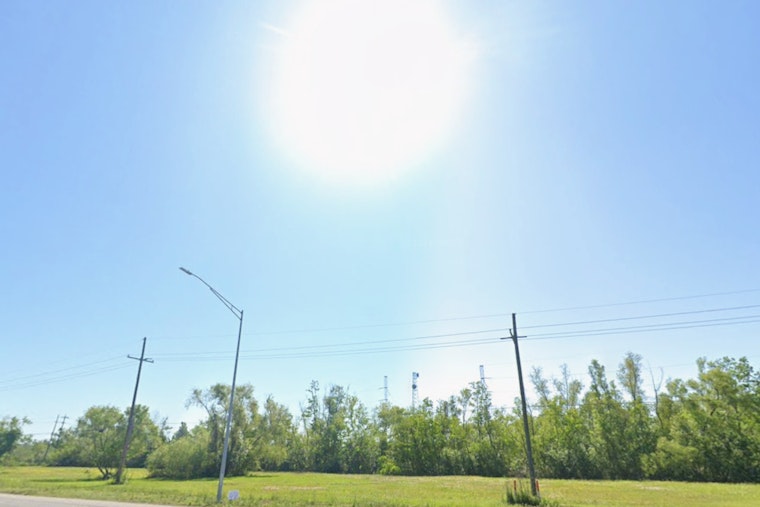 New Orleans Braces For Muggy Mornings And Dicey Weekend Storms